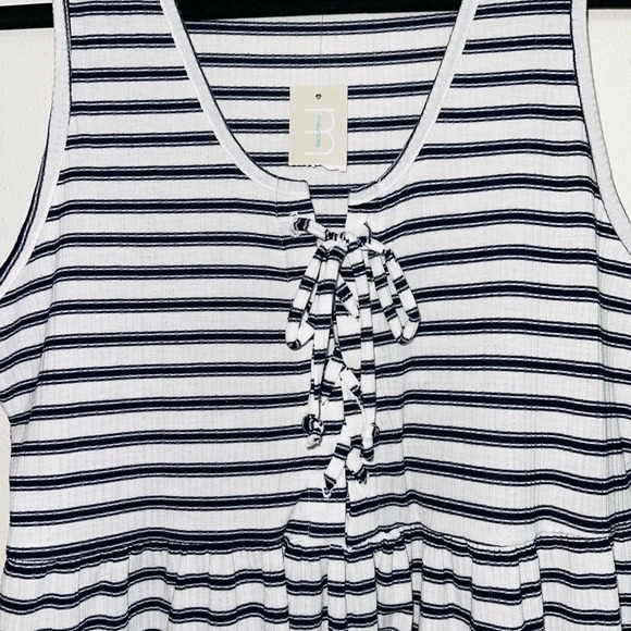 Maurices NWT White & Navy Blue Striped Lace-up Babydoll Tank Top Medium Women’s - Picture 4 of 12